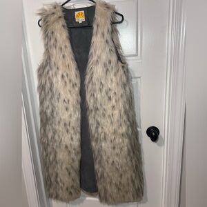 C&C California long faux fur vest, EUC, women's small
